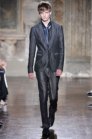 John Varvatos / - 2010